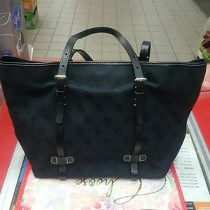 Dooney & Bourke